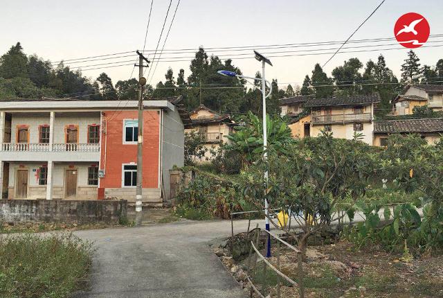 正翔照明太阳能路灯