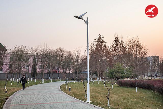 正翔照明太阳能路灯