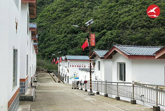 新农村led太阳能路灯